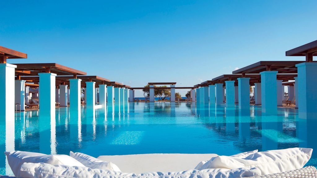 Best Luxury Seaside Hotels in Greece