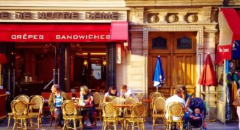 Bars and Restaurants Open in Paris