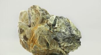 Why State Govts Cannot Control Mineral Deposits – Nigerian Govt