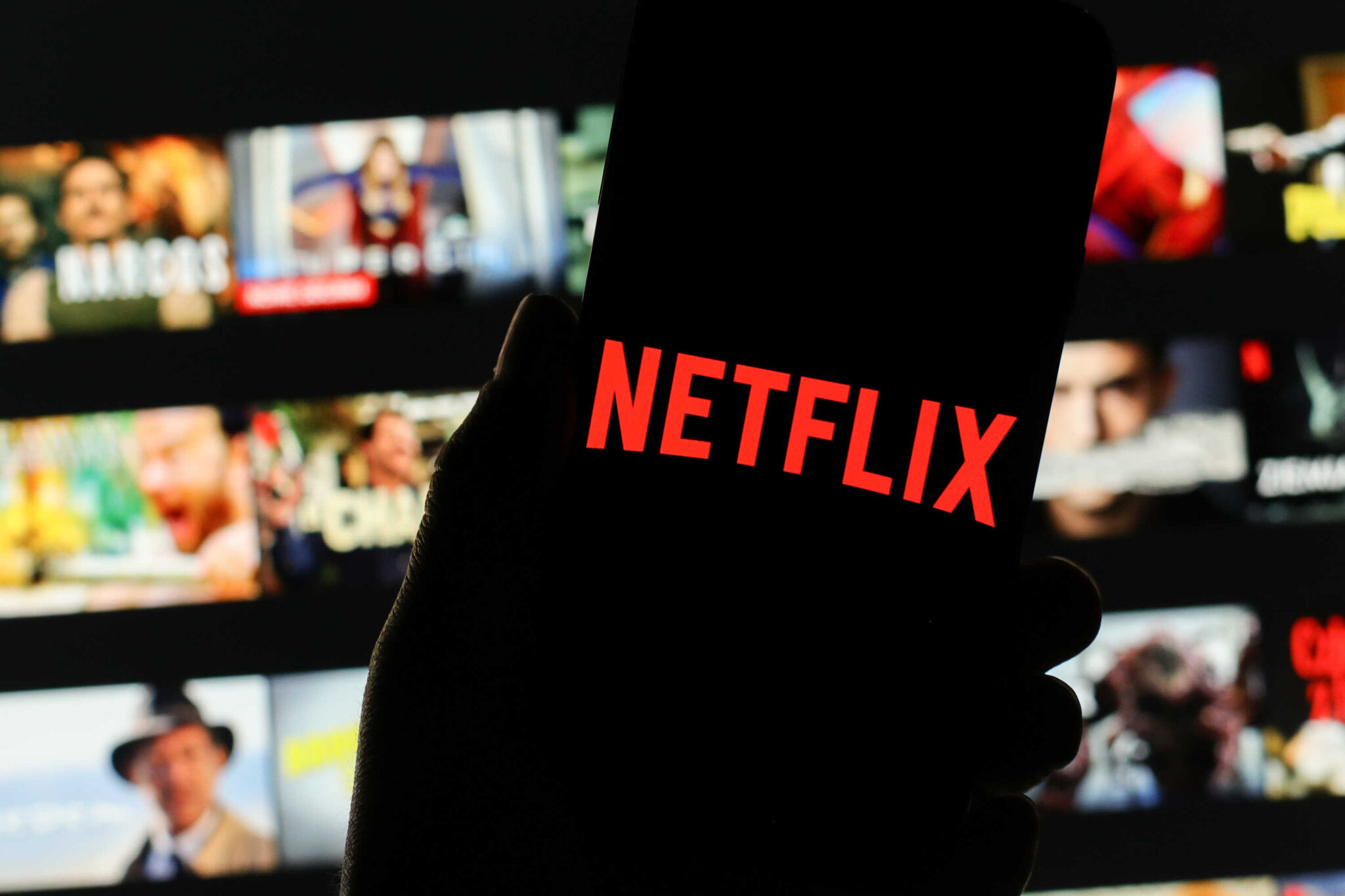 Netflix: Overseas Expansion Drives Stellar Growth amid Covid Lockdowns