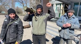Ukraine invasion crumbling fast as Russia is forced to defend supply lines and loses air control despite heavy Lviv bombing