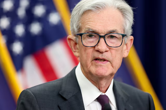 U.S. Fed Holds Rates Steady at 4.25–4.50%