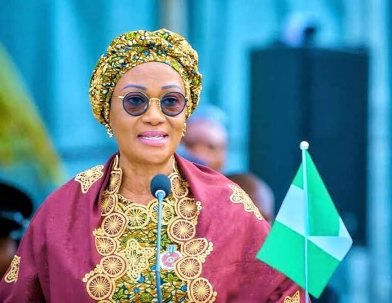 Oluremi Tinubu donates 1 billion to flood victims in Mokwa, Niger