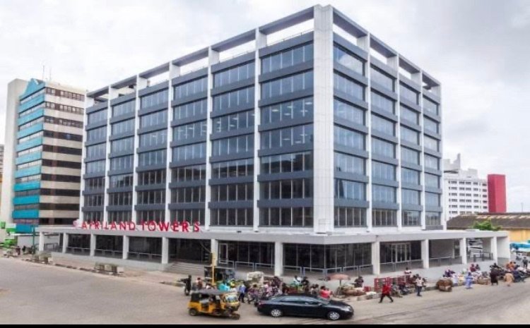 Fire erupts at Afriland Towers in Lagos Island