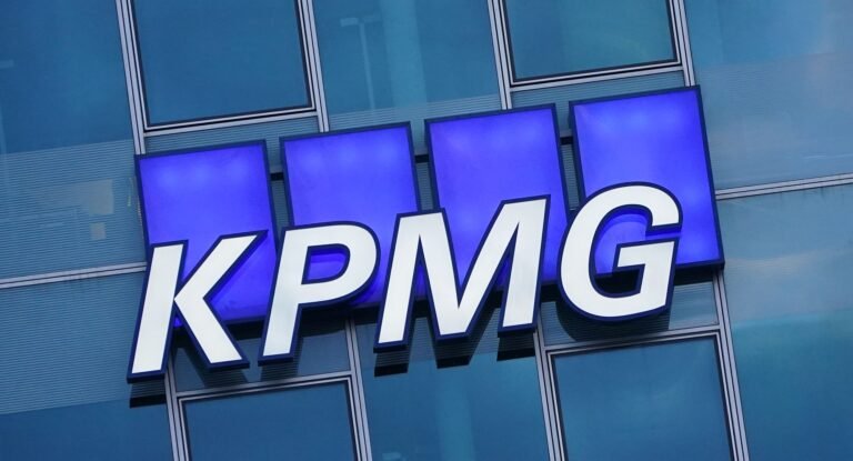 KPMG is hiring