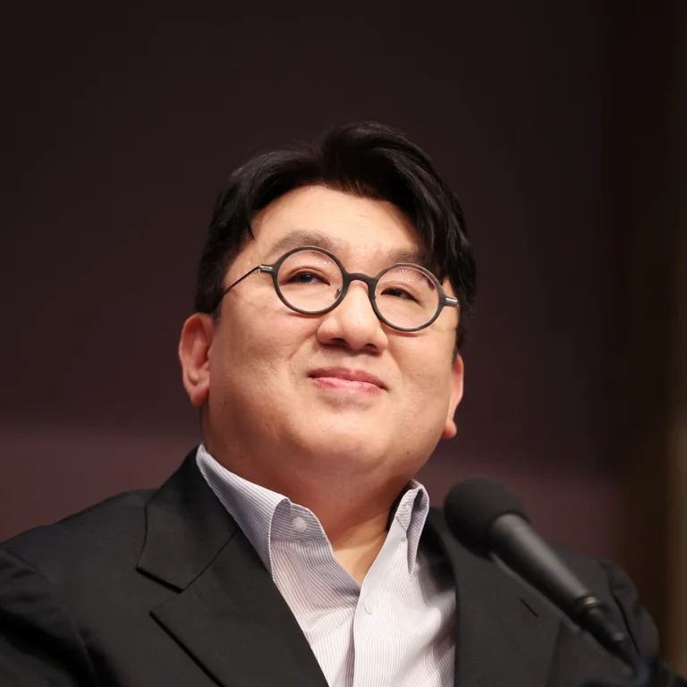 Clear image of Bang Si-hyuk
