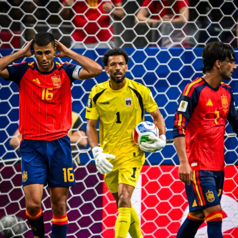 Caape verde goalkeeper
