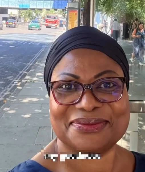 London bus aunty